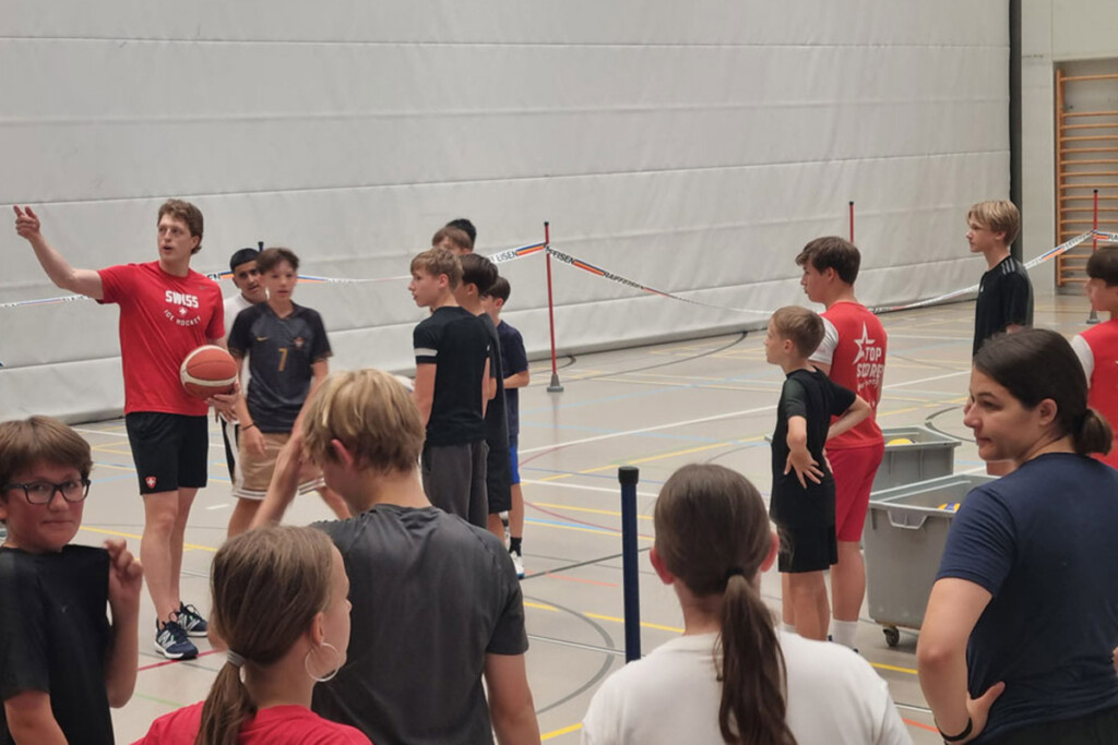 Sporthelden begeistern Schüler